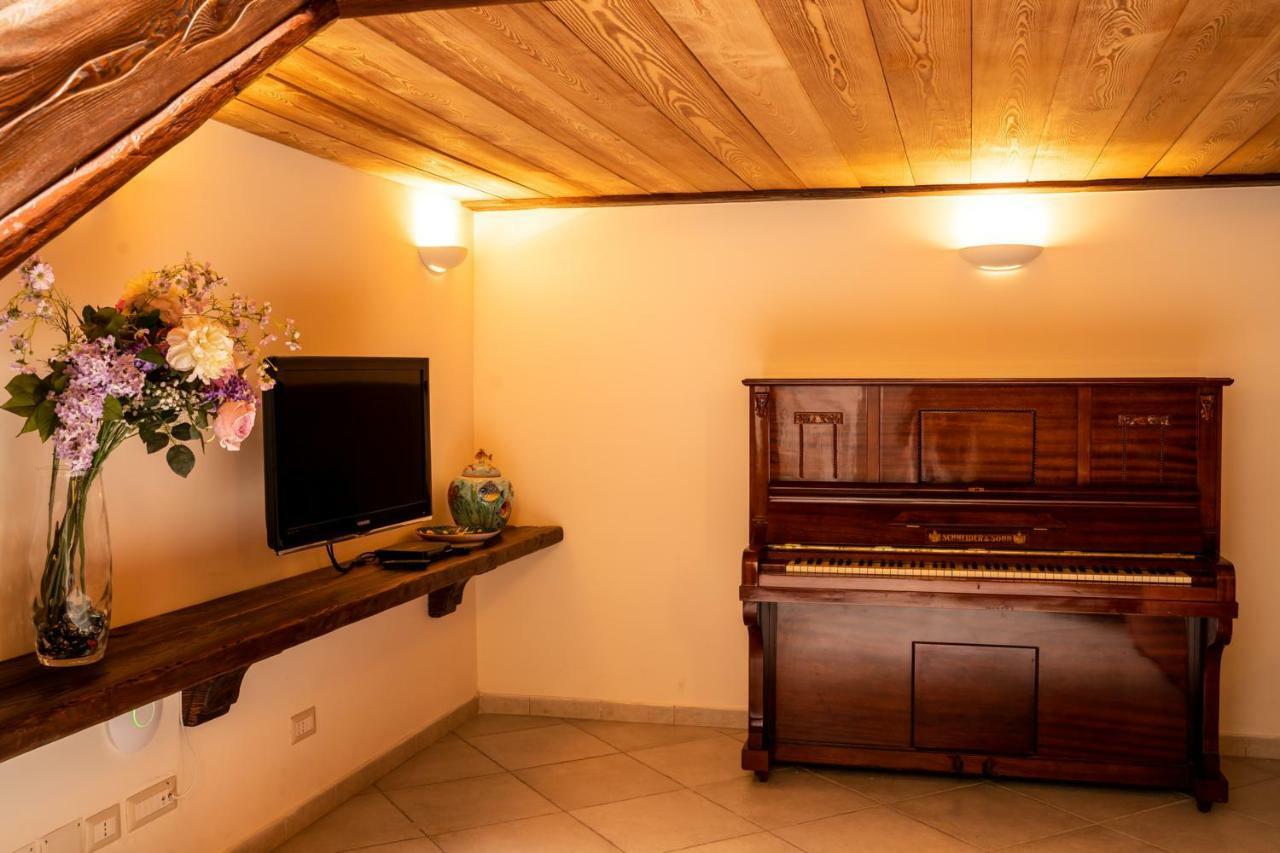 Suite Piazza del Gesù Naples Extérieur photo